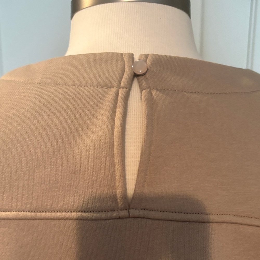 Doe & Rae Classic Tan terry Sweatshirt. NWOT sz S. - Picture 6 of 6